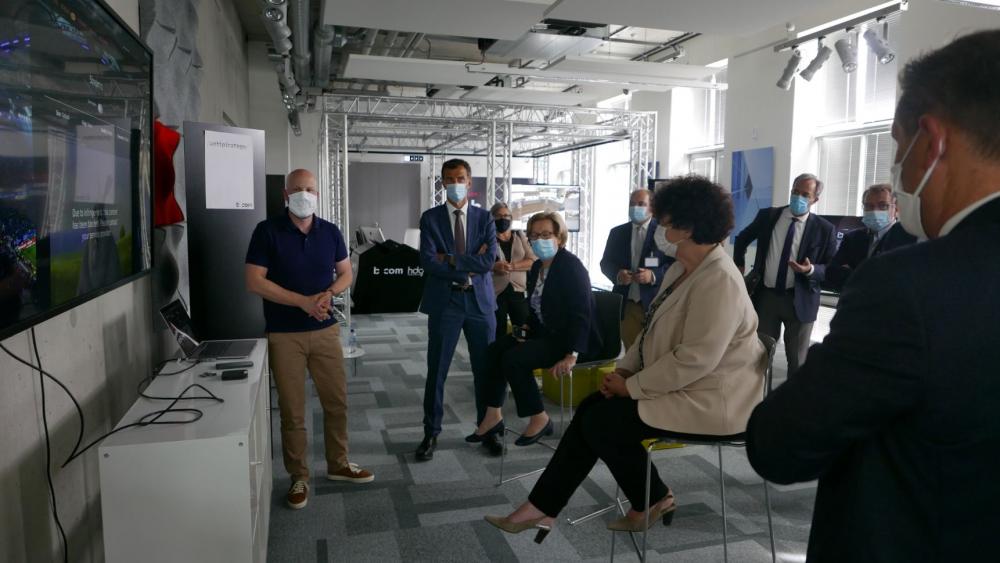 Visite Frédérique Vidal b-com